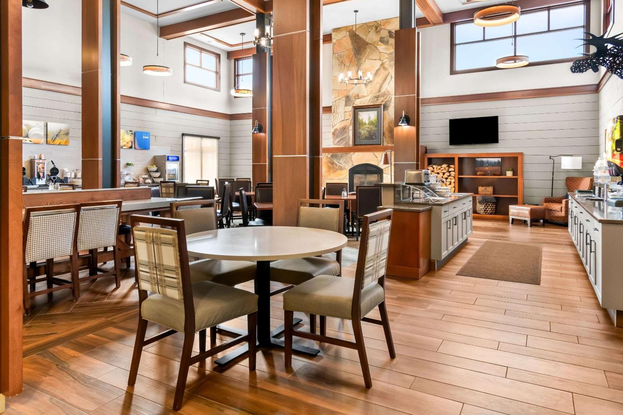 Comfort Inn & Suites Mountain Iron And Virginia Εξωτερικό φωτογραφία