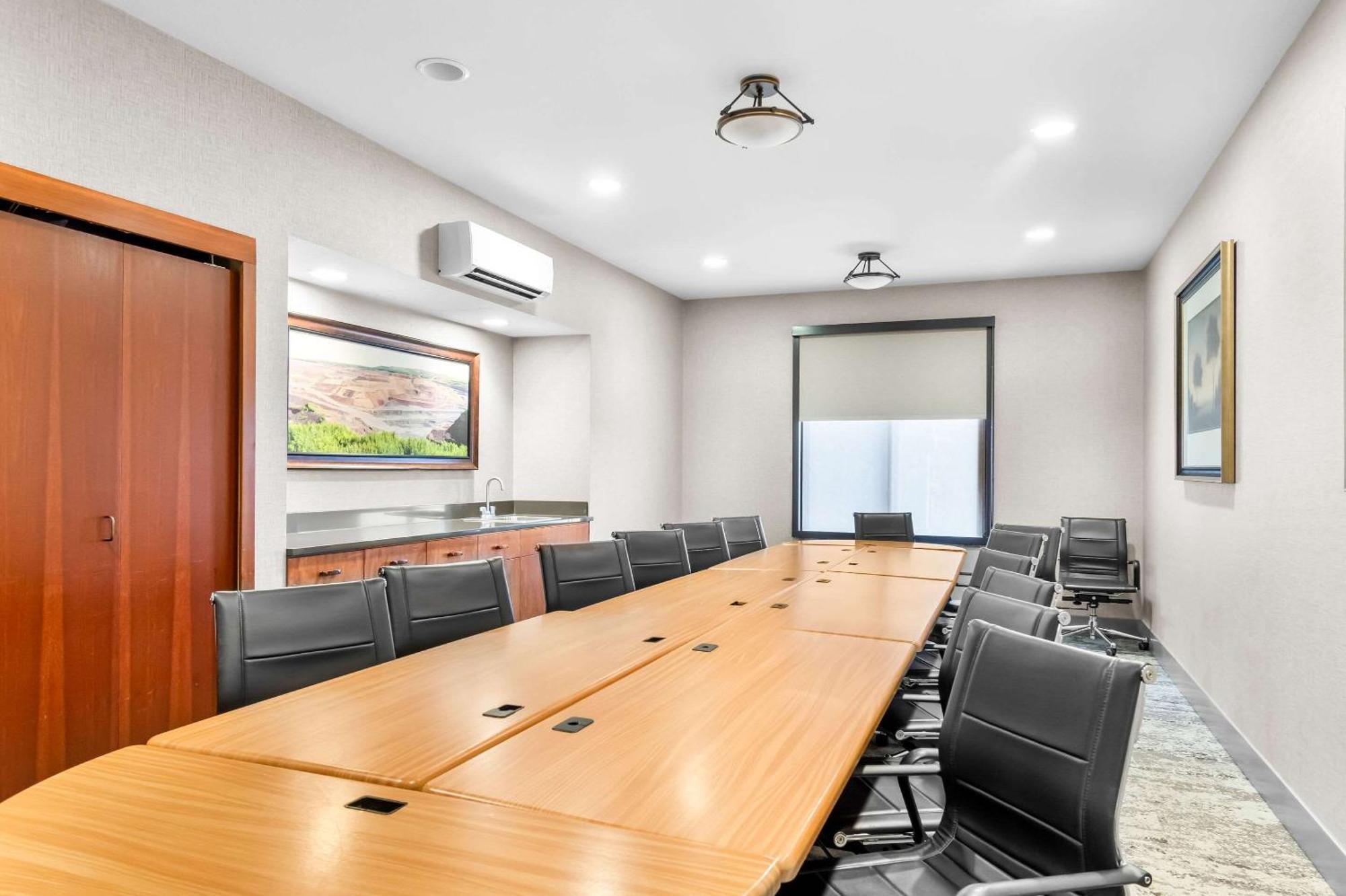 Comfort Inn & Suites Mountain Iron And Virginia Εξωτερικό φωτογραφία