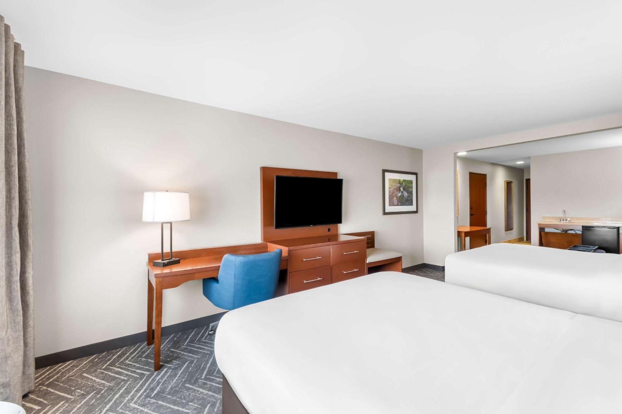 Comfort Inn & Suites Mountain Iron And Virginia Εξωτερικό φωτογραφία