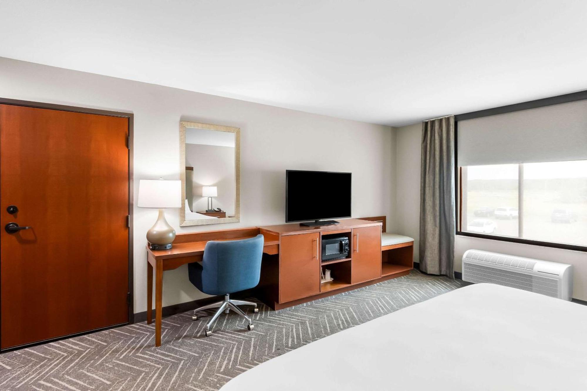 Comfort Inn & Suites Mountain Iron And Virginia Εξωτερικό φωτογραφία